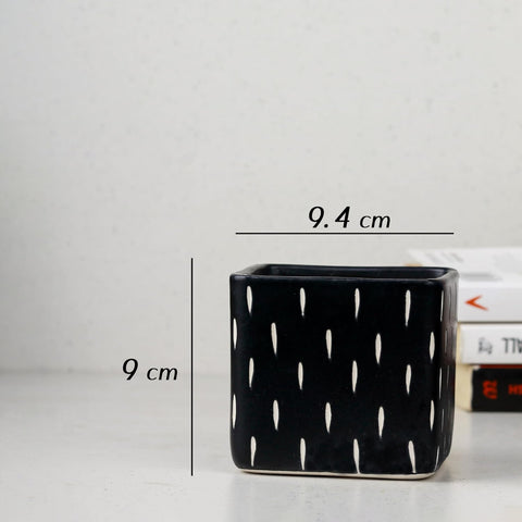 Dash Black Ceramic Pot