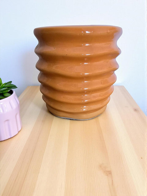 Ribbed Ceramic Pot