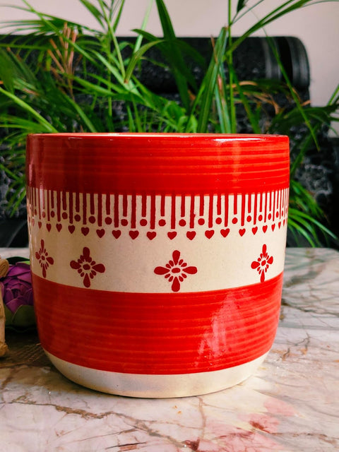 Falling Daisy Ceramic Pot