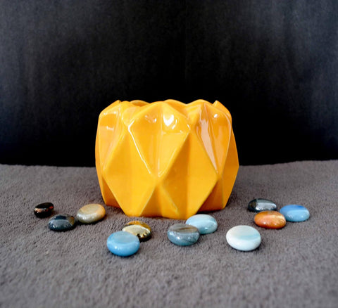 Diamond Cut Ceramic Pot